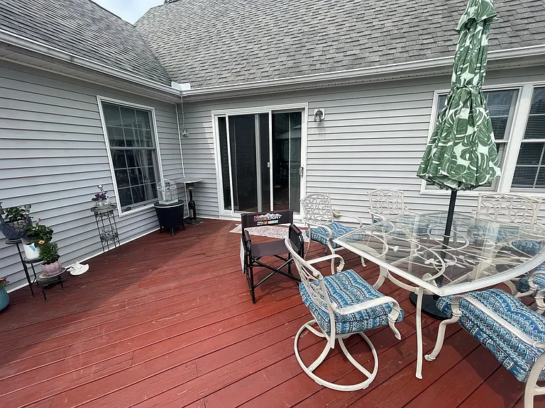 14 Richardson St — Photo 28