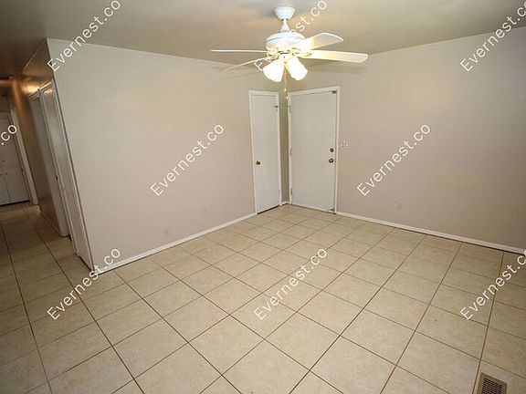 2nd image of 1435 E Pfendler Ave
