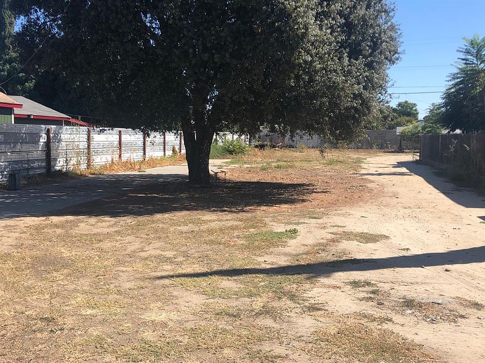 2nd image of 712 Empire Ave