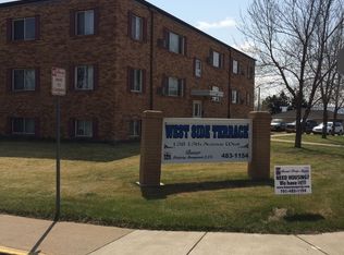 138 13th Ave W APT 1, Dickinson, ND 58601