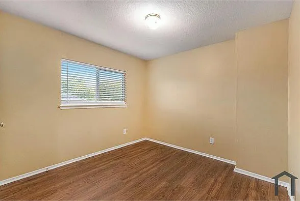 6114 Elton Knolls St — Photo 10