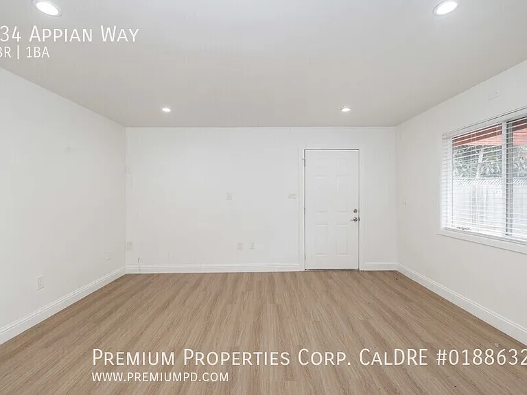 934 Appian Way — Photo 27