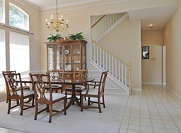 5th image of 4541 Waterford Dr