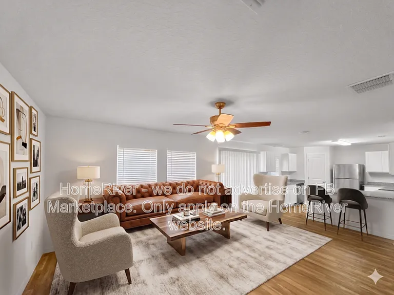 4579 Midland St — Photo 2