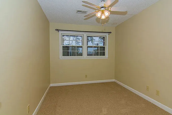 128 Jefferson Pl #128 — Photo 17