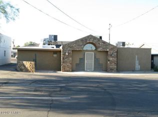 2530 E Indian School Rd, Phoenix, AZ 85016