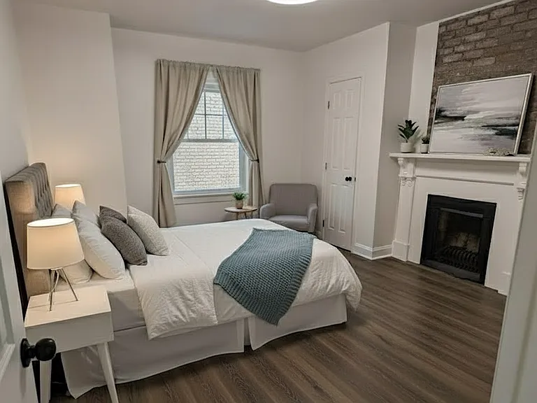 2827 E 5th Ave #D-B — Photo 1