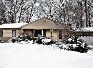 3107 Highland Dr, Stow, OH 44224