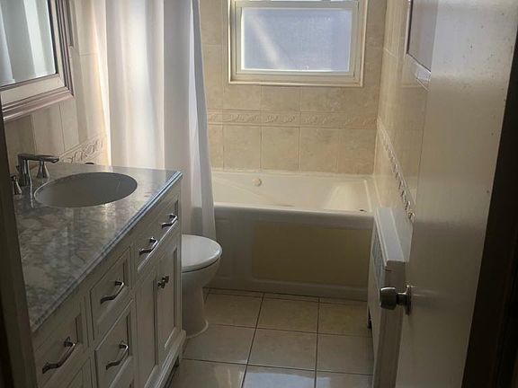 3rd image of 4002 Baychester Ave #1