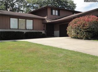 2521 Bonny Blvd, Parma, OH 44134