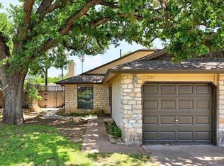 1727 Horseshoe Cir, Round Rock, TX 78681