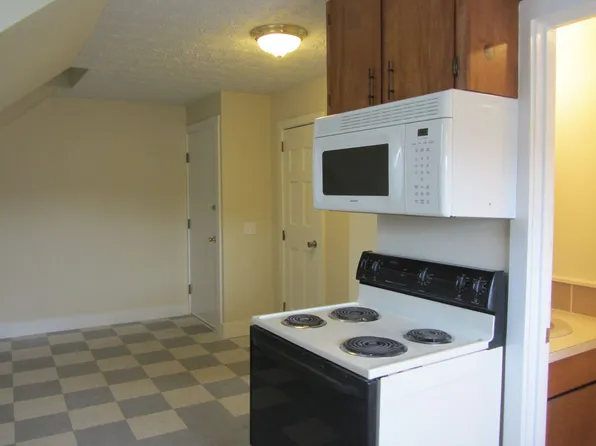 406 Main St, Biddeford, ME 04005