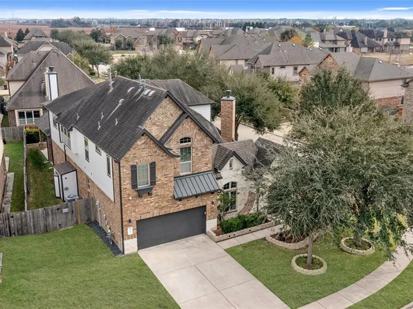 13735 Contour Ct, Richmond, TX 77407