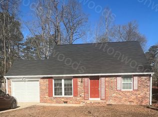 964 Vinton Woods Dr, Forest Park, GA 30297