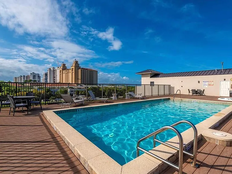 260 Southbay Dr #211 — Photo 15