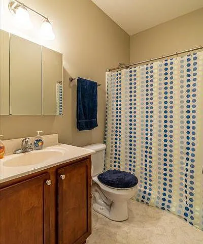 2 bed, 1452 sqft, $1,750 — Photo 4