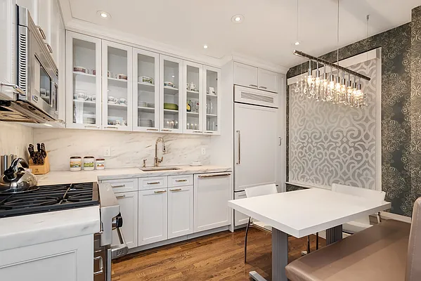 Sold by Warburg | media 3