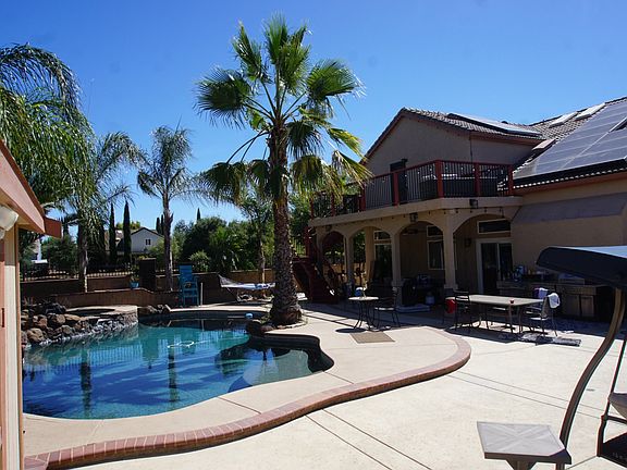 3rd image of 8833 Harding Hall Dr