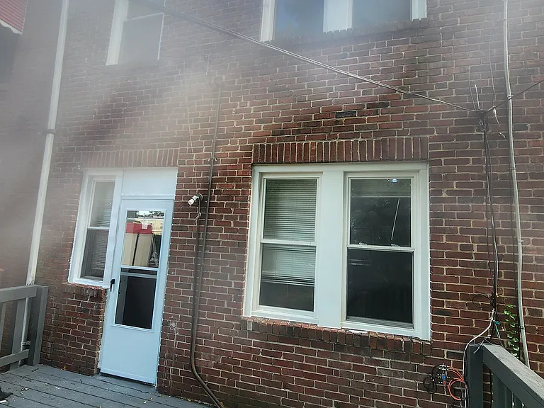 524 Beaumont Ave — Photo 3