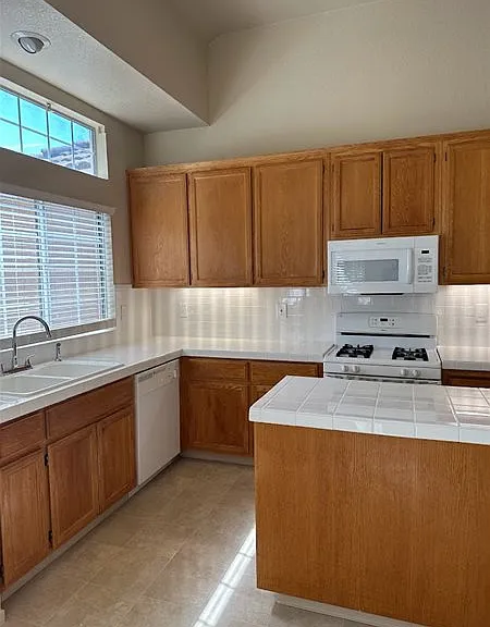 4163 Heartland Way — Photo 6