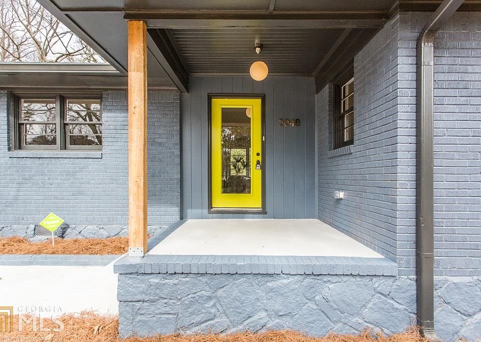 1st image of 2048 Garden Cir