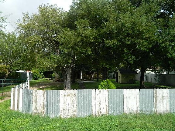 4th image of 8204 Eastland St