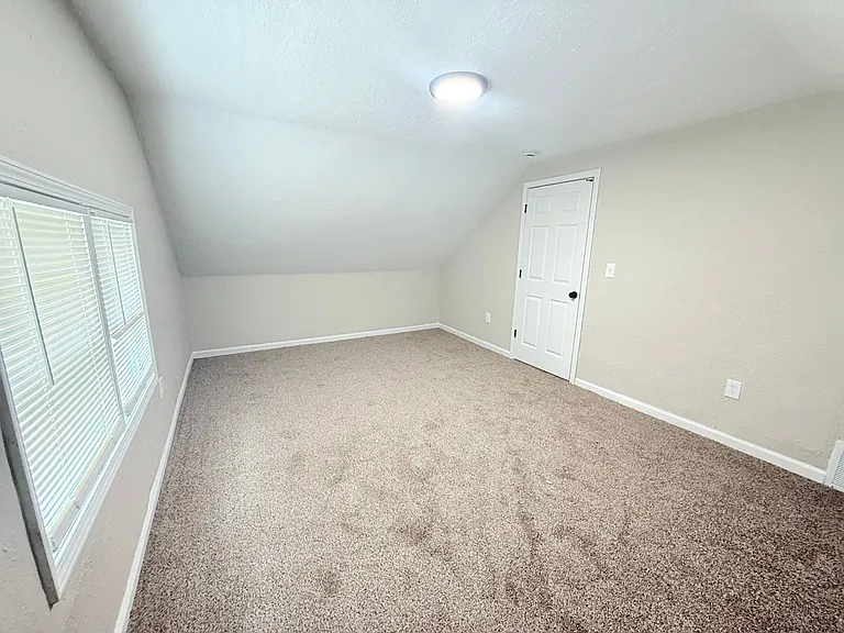 8772 Traverse St — Photo 6