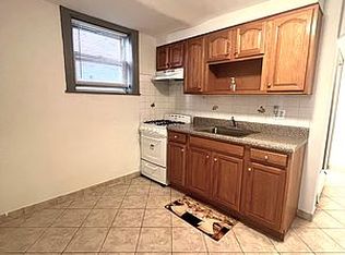 21-45 Steinway St #2D, Astoria, NY 11105