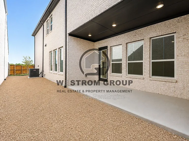 320 Walker Pkwy — Photo 36