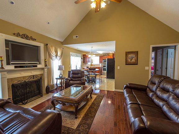 5th image of 8022 Squirrel Wood Ct