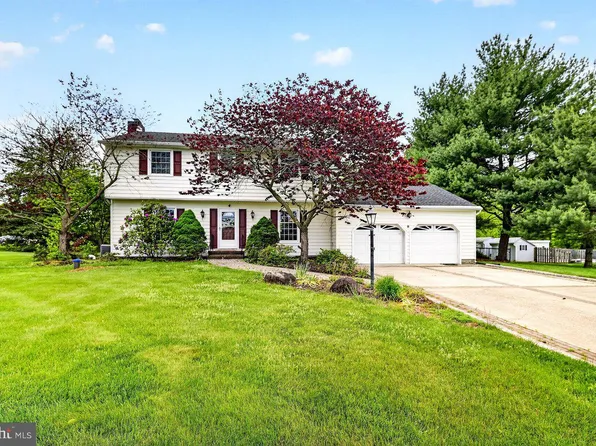 118 Bull Run Rd, Ewing, NJ 08638