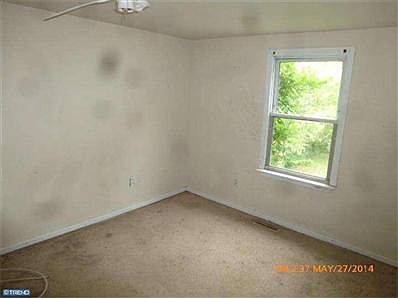 4th image of 5 Sutton Ln