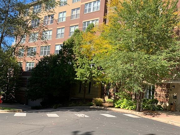 3rd image of 9360 Skokie Blvd #516