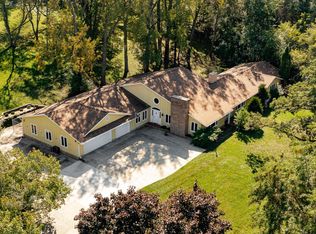 2011 Merrihills Dr SW, Rochester, MN 55902