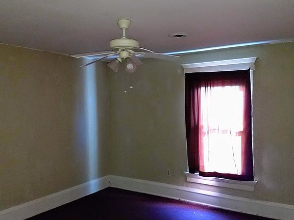 5th image of 1548 Garfield Ave SW