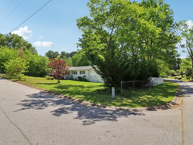 2344 Chestnut Log Pl — Photo 28