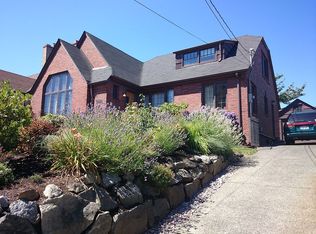 2615 37th Ave SW, Seattle, WA 98126