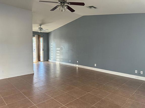 2nd image of 1225 Sargo Ave
