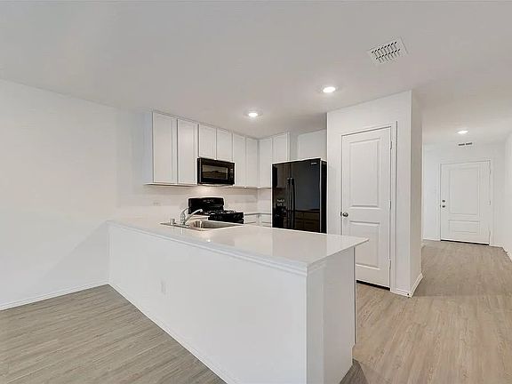 2nd image of 11707 Arkoma Way