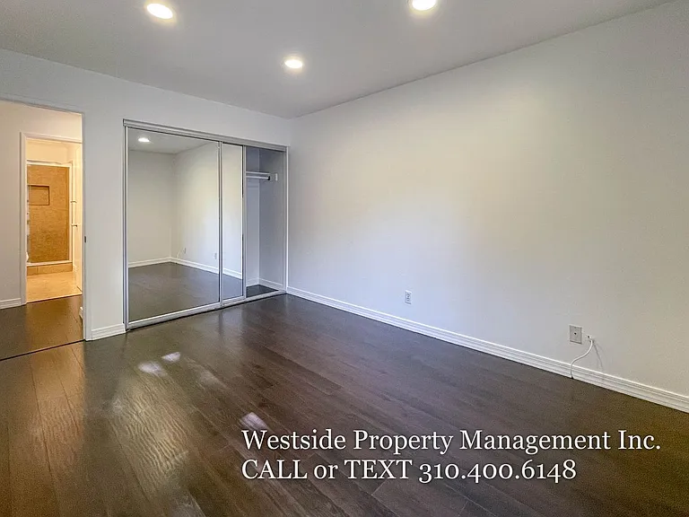 7777 W 91st St #B2150 — Photo 15