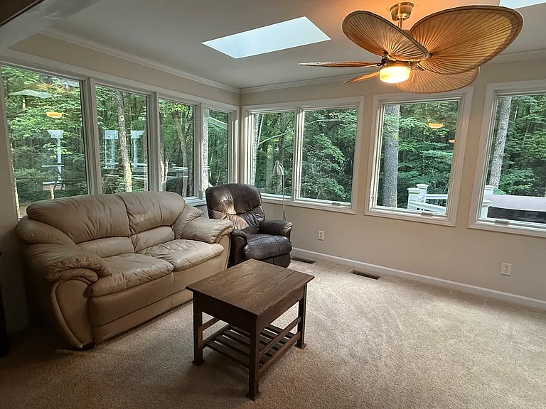 1833 Cherrywood Ln — Photo 9