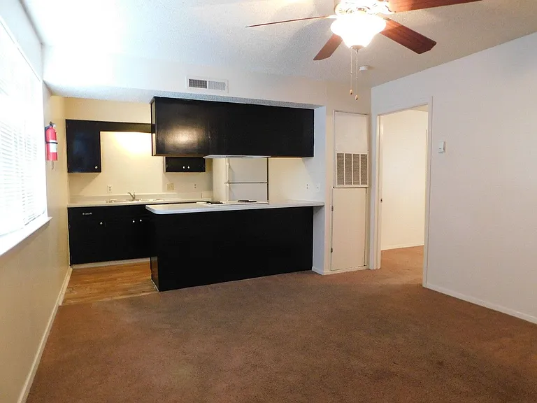 Gant Apartments — Photo 18