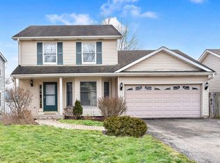 27W045 Evelyn Ave, Winfield, IL 60190