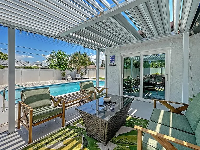 1302 Mango Ave — Photo 43