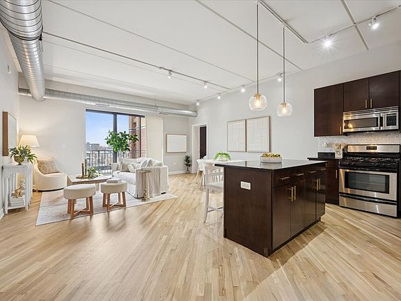 2nd image of 3125 W Fullerton Ave APT 419