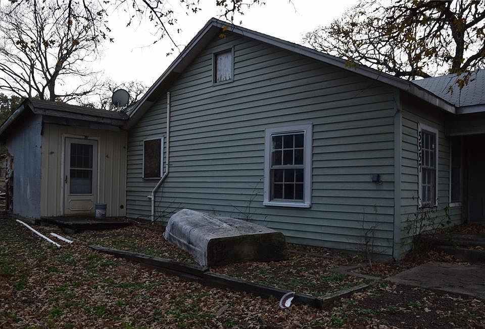 2nd image of 5557 Beach Dr