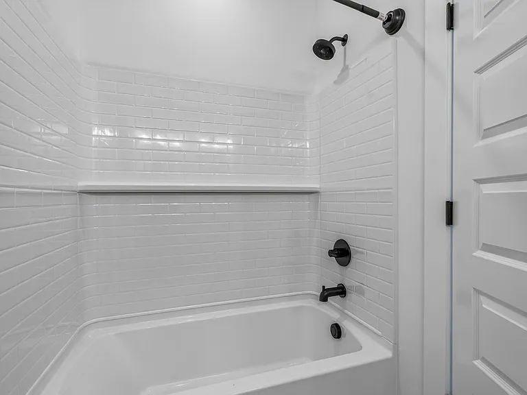 405 Oak Hammock Ct — Photo 47
