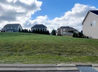 111 Canyon Ridge Dr, Morgantown, WV