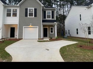 4011 E Associate Dr, North Charleston, SC 29418