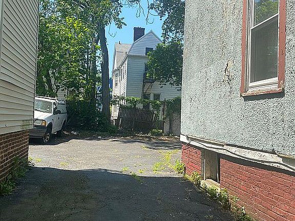 3rd image of 11 Farley Ave